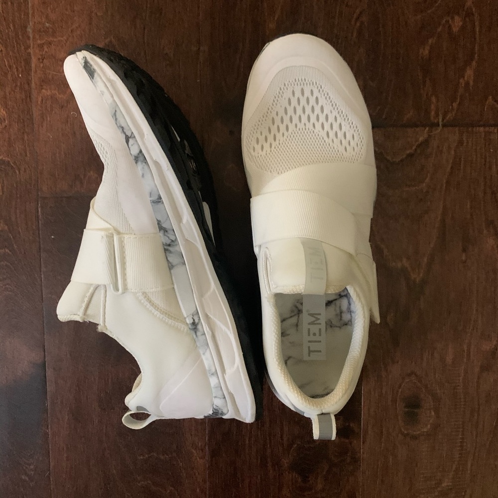 Cycling shoes